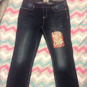 l.e.i. Cropped Stretchy Jeggings