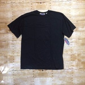 Basic Express black tee