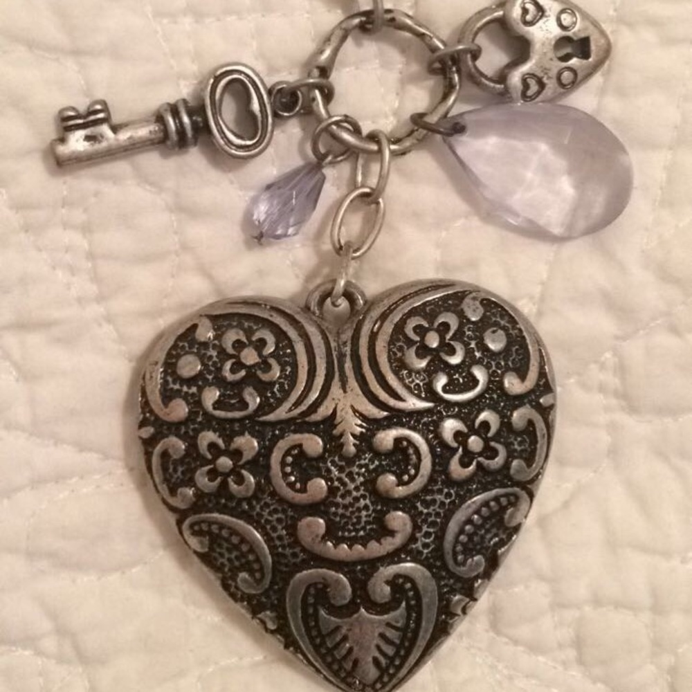 Long heart necklace