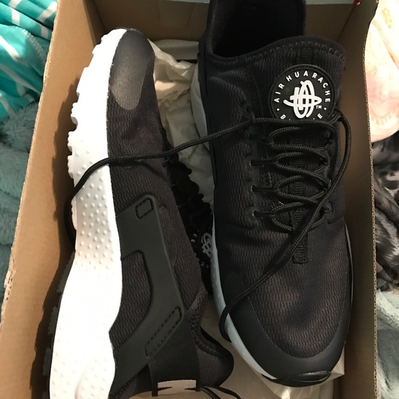 Women's Nike air huarache Run ultra $FIRM - Picture 2 of 4
