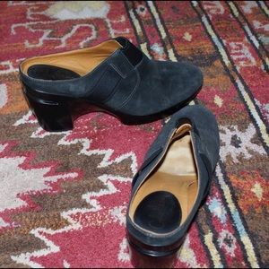 Heeled boots with open ankle