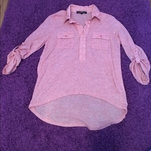 Almost famous, salmon-colored hi-lo 3 qtr top.