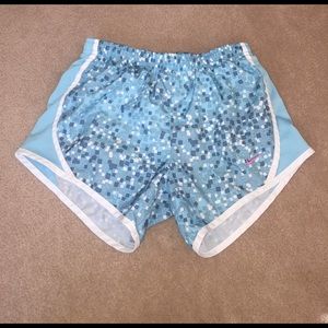 Girls Nike Tempo Shorts!