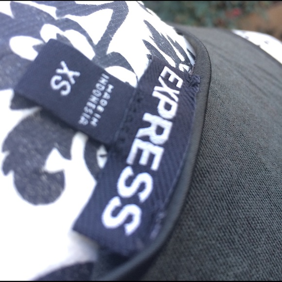 Express sequined tank - Picture 4 of 4