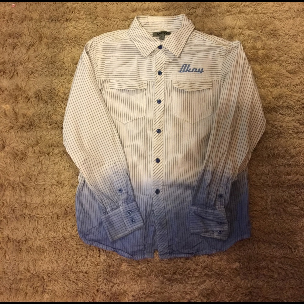 ✨Boys DKNY button down shirt✨