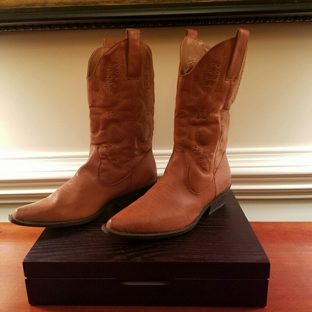 Nine West Western Boot