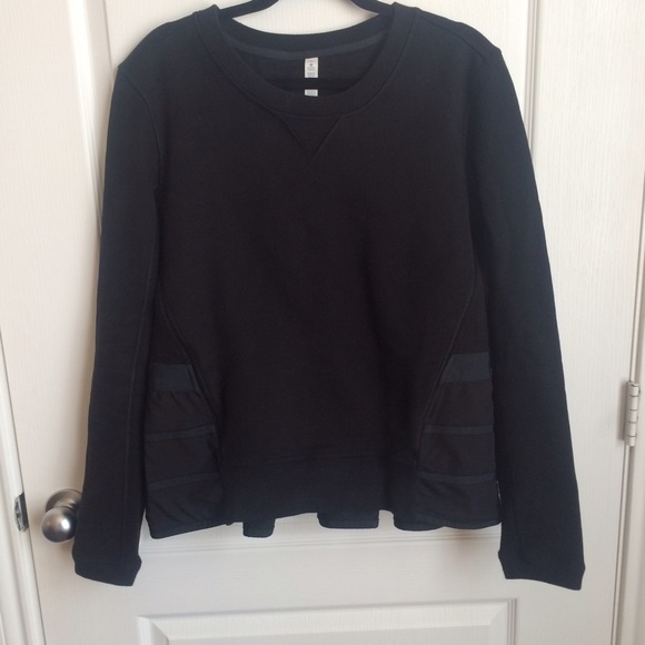 NWOT Lululemon Black Ruffled Up Pullover 12 - Picture 3 of 4