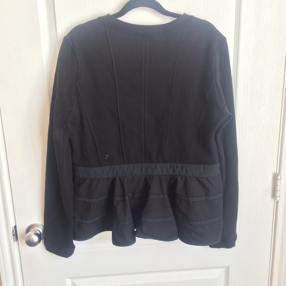NWOT Lululemon Black Ruffled Up Pullover 12 - Picture 4 of 4