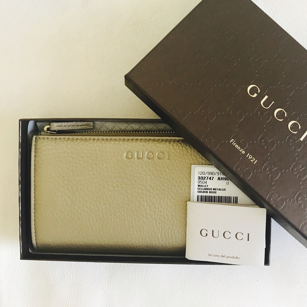Nib Authentic Gucci Cellarius Wallet BeigeMettalic