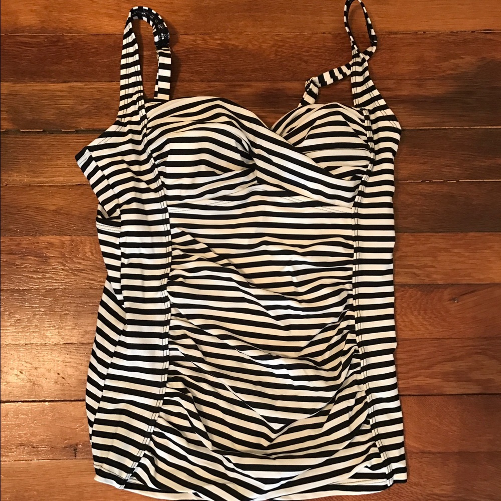 Size Medium Merona Tankini