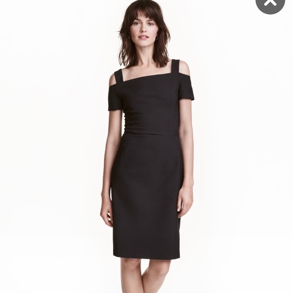 Black open shoulder dress - Picture 1 of 4