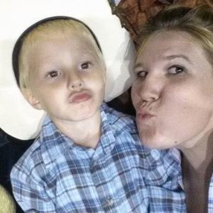 Meet your Posher, Elizabeth