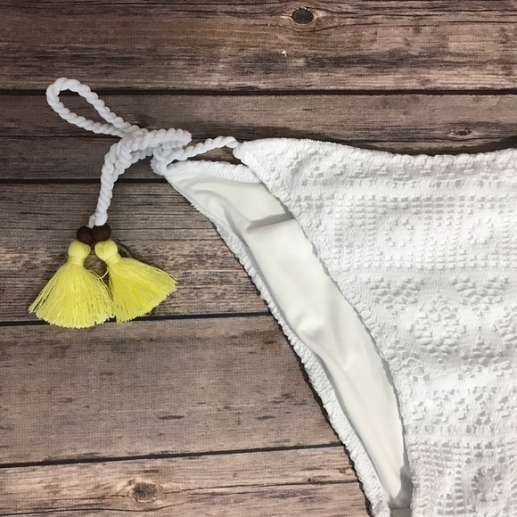 VS String Bikini Bottom Tassel Swim Crochet White - Picture 3 of 4