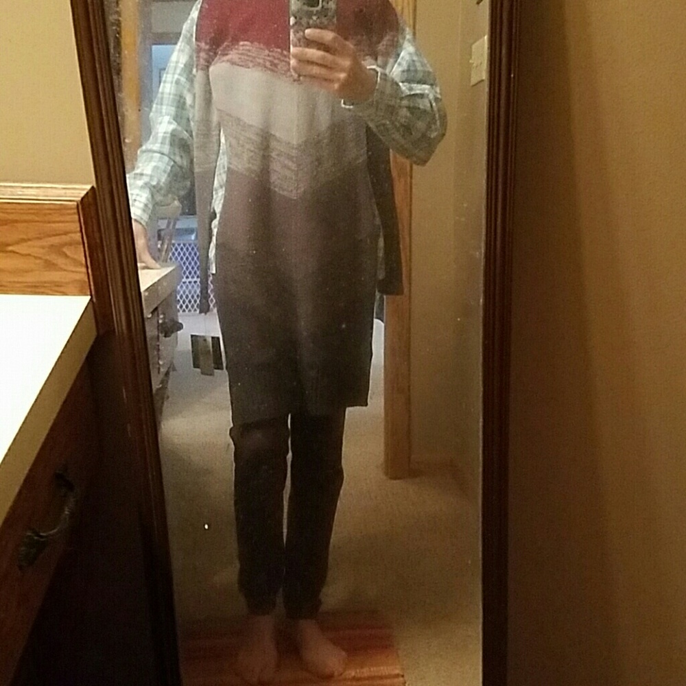 Dress - Picture 3 of 4