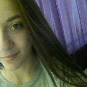 Meet your Posher, Mila