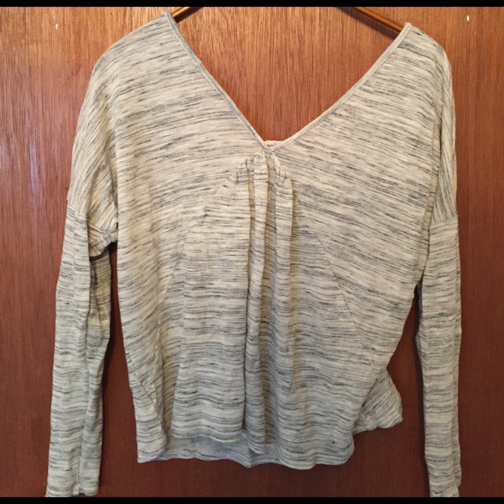 Long Sleeve V-neck