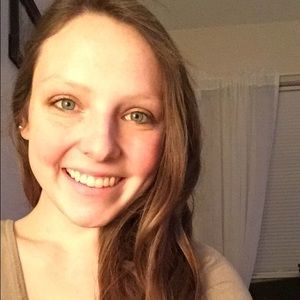 Meet your Posher, Catherine