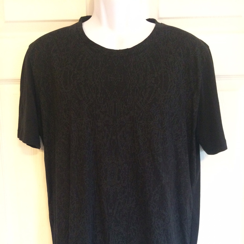 Hugo Boss red label graphic tee size Large