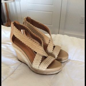 Antonio Melani Wedges