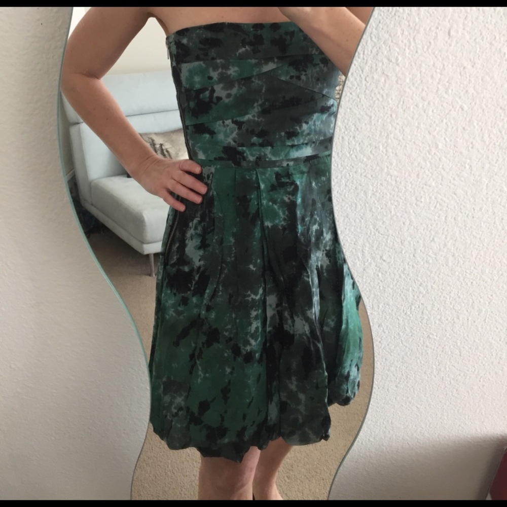 Strapless dress
