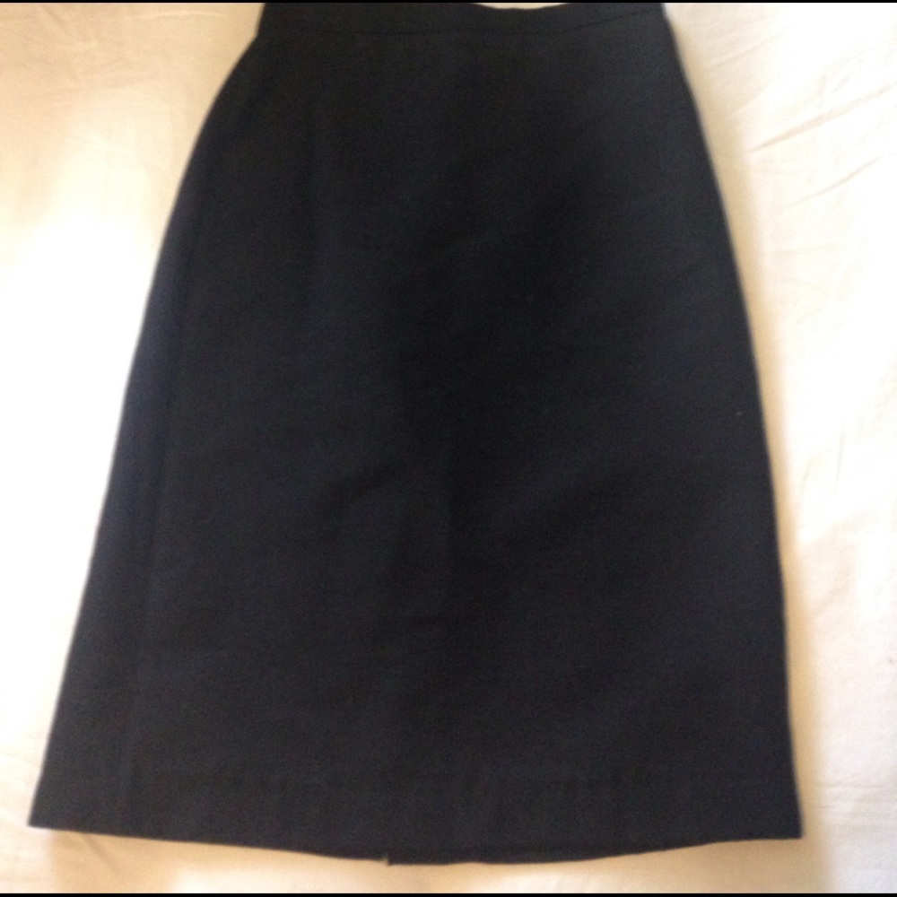 Black pencil skirt