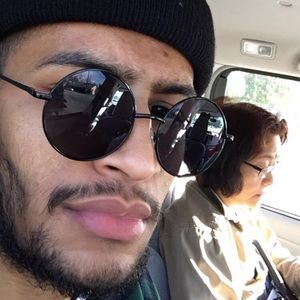 Meet your Posher, Jayston