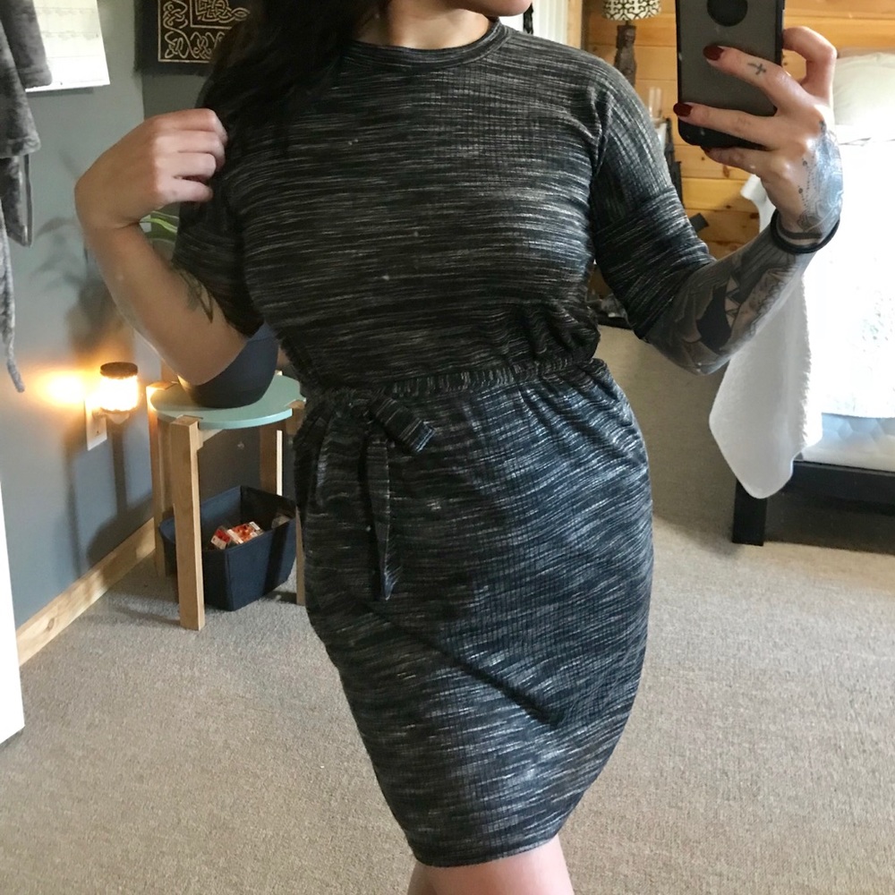 BOOHOO // NWT tee shirt dress
