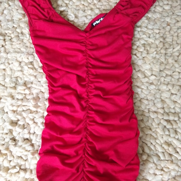 Sexy Red V-neck Bodycon Dress!!! - Picture 3 of 6