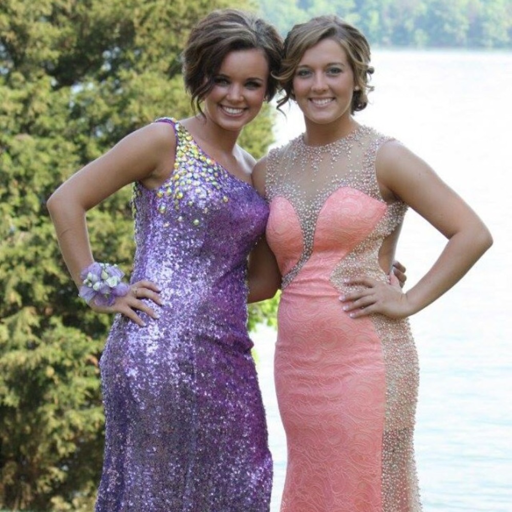 Prom Dress - Picture 2 of 4