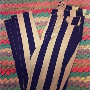 Used size 9 black and white