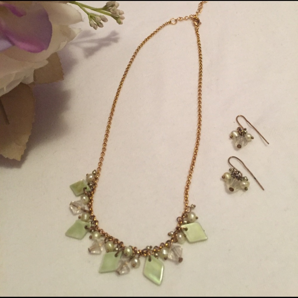 Vintage Pale Green beaded necklace & earring set