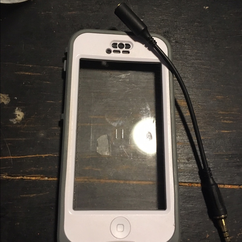 Used nuud lifeproof case for iPhone 5c