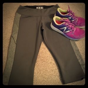 🛍FINAL SALE🛍New Balance Cropped Leggings