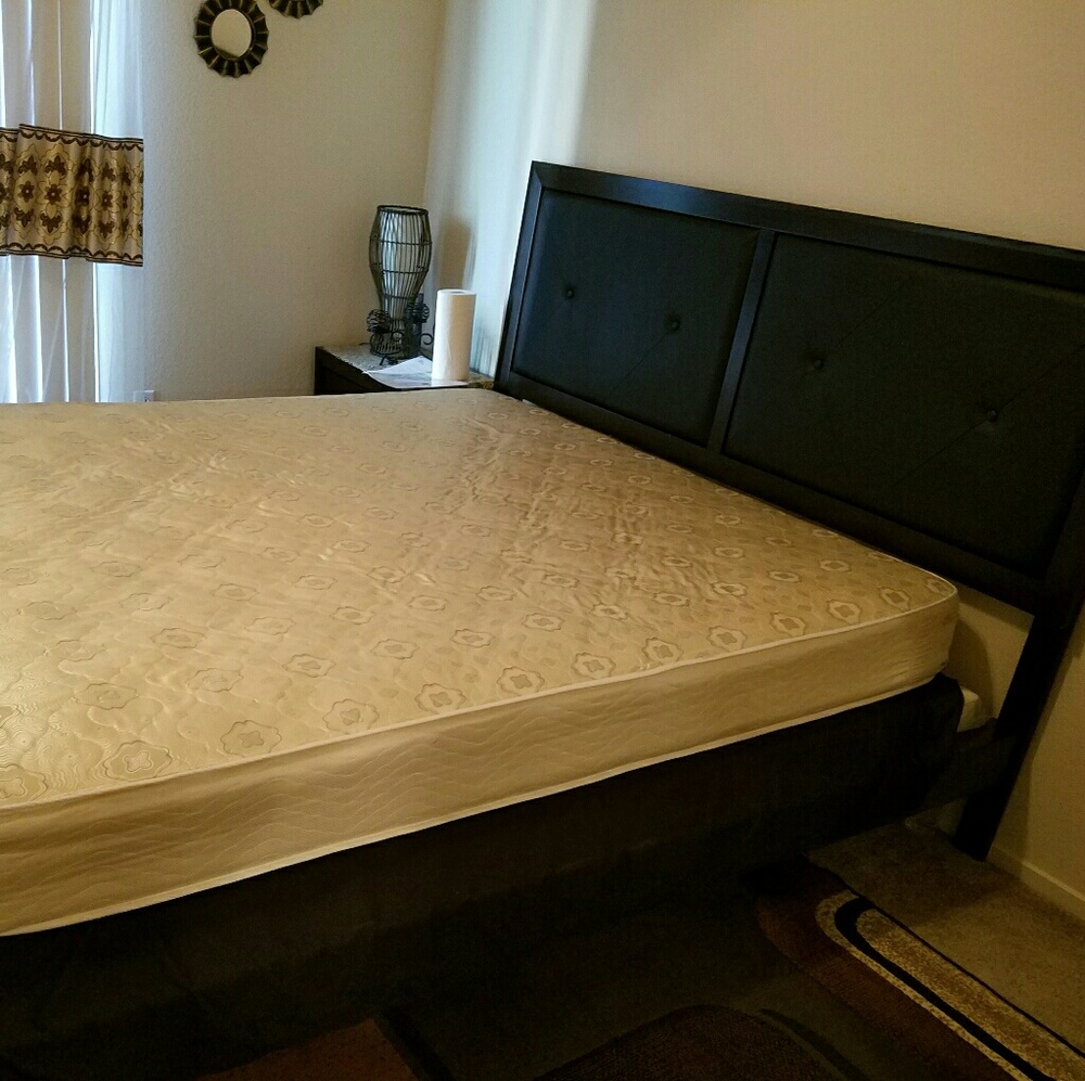 Cal king size bed - Picture 2 of 3