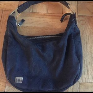 Small black Gucci bag
