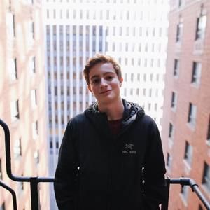 Meet your Posher, Quinn