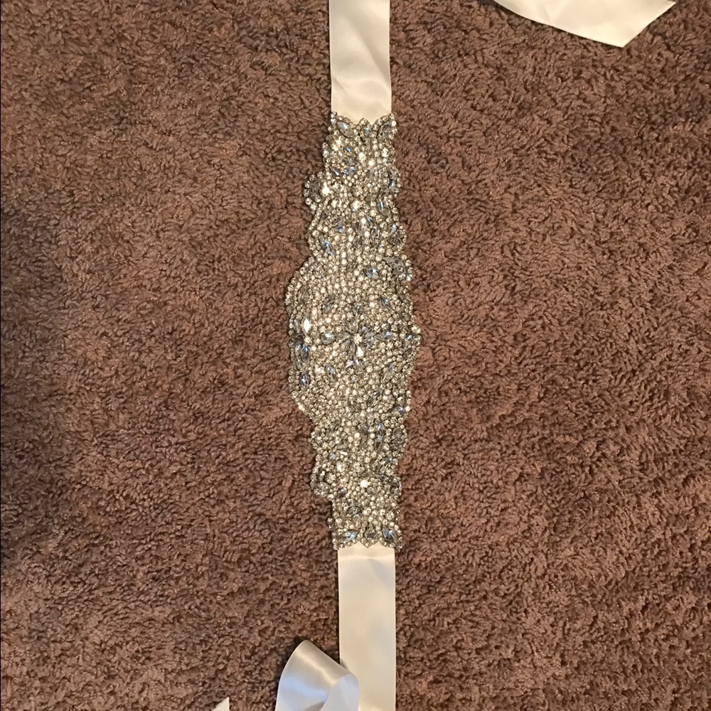 Davids Bridal Swarovski  crystal sash