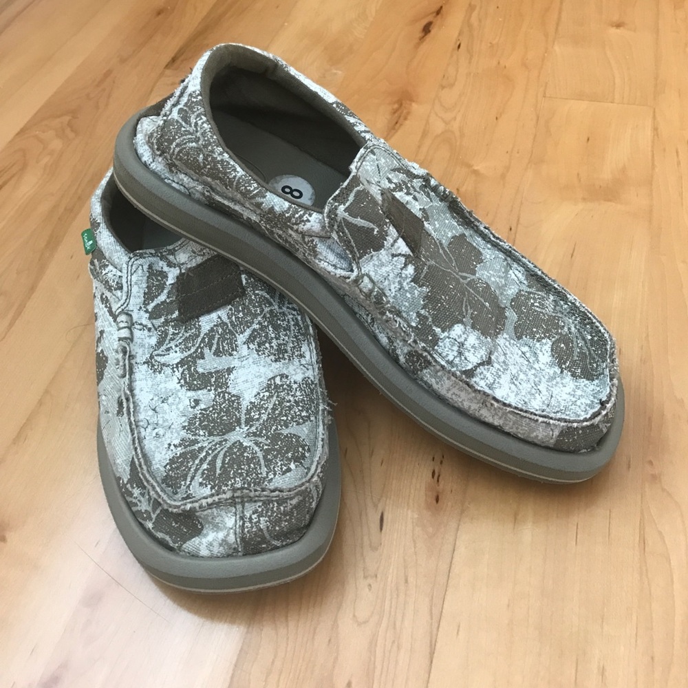 Men's Sanuk Shoes