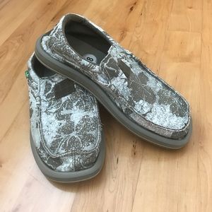 Men's Sanuk Shoes