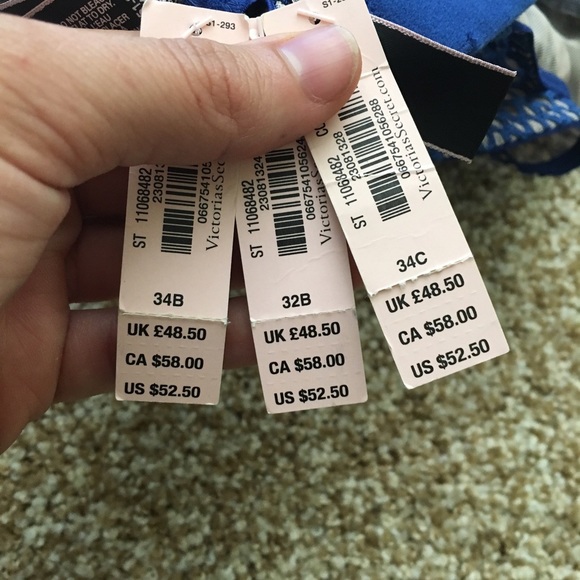 NWT VS After Dark high neck lace bralette 32B - Picture 3 of 3