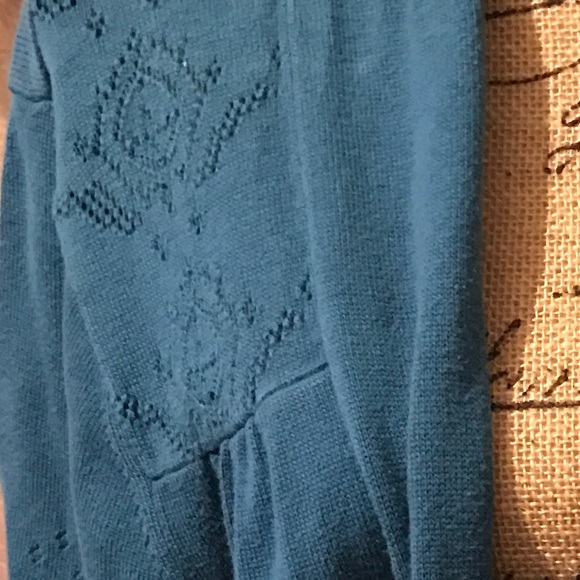 Cardigan - Picture 2 of 4