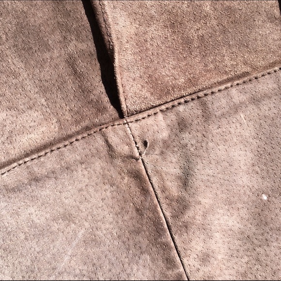 EYESHADOW SUEDE PLEATS AND BUCKLES MINI SKIRT - Picture 4 of 4