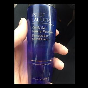 Estée Lauder makeup remover