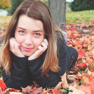 Meet your Posher, Emily marie