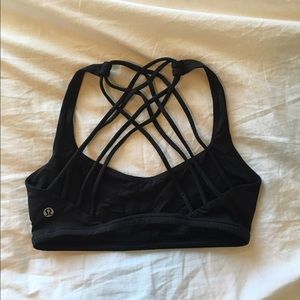 Lululemon "Free to be (wild)" sports bra