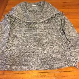 Gray fringed Sweater size medium