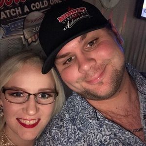 Meet your Posher, Hillary