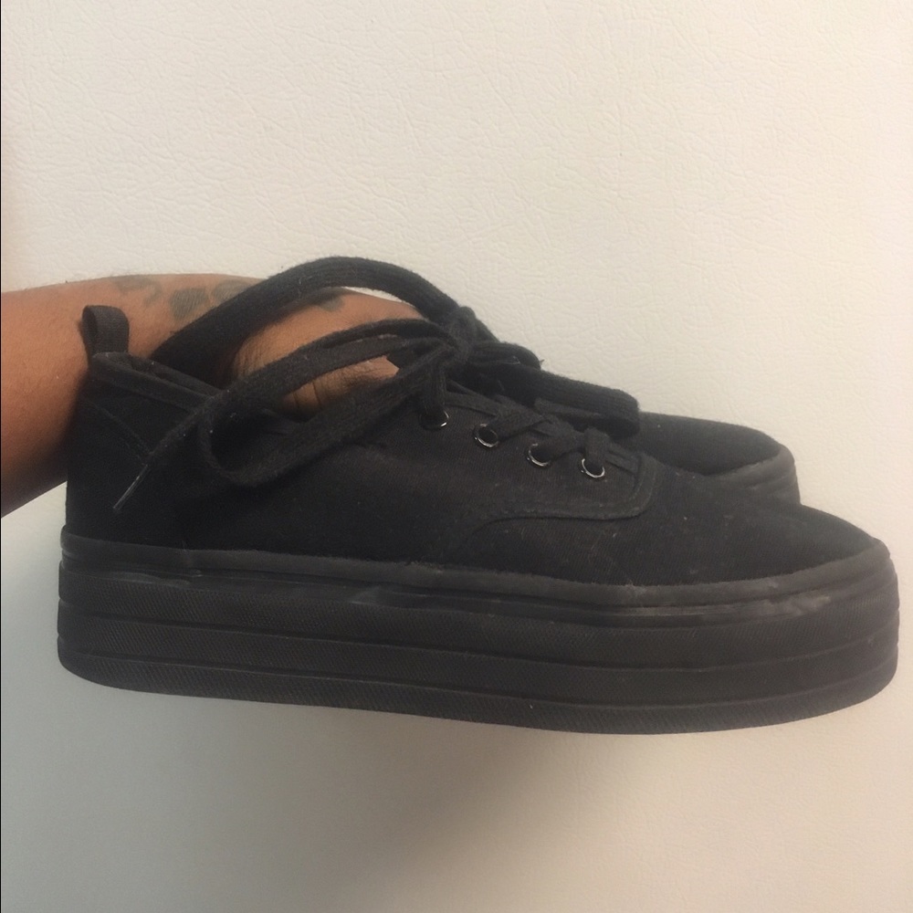 Canvas platform sneakers