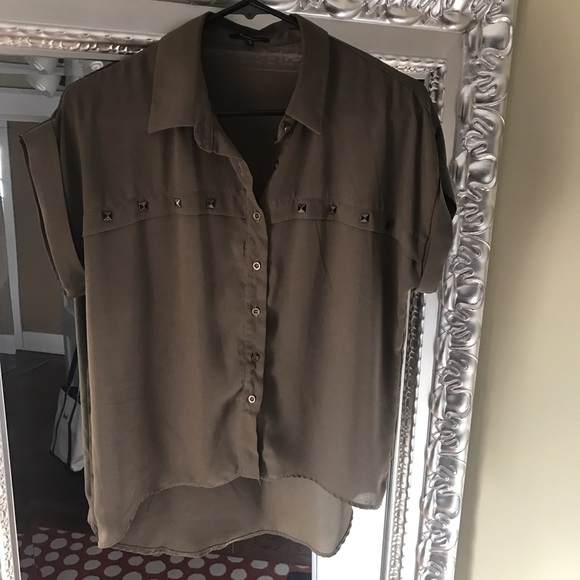 Hunter green button up! Small. - Picture 1 of 4