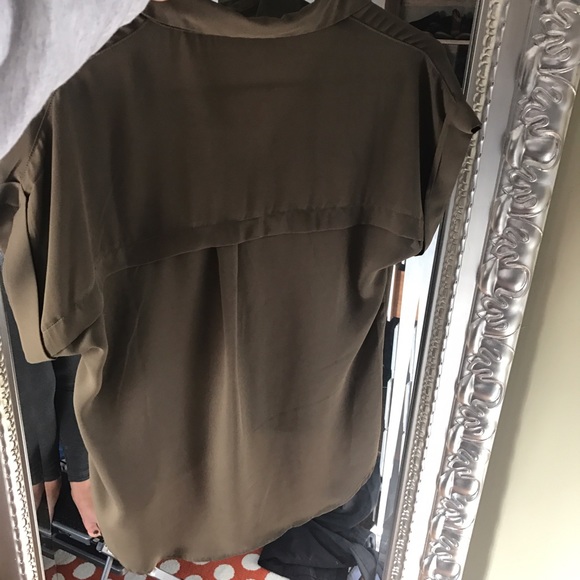 Hunter green button up! Small. - Picture 2 of 4